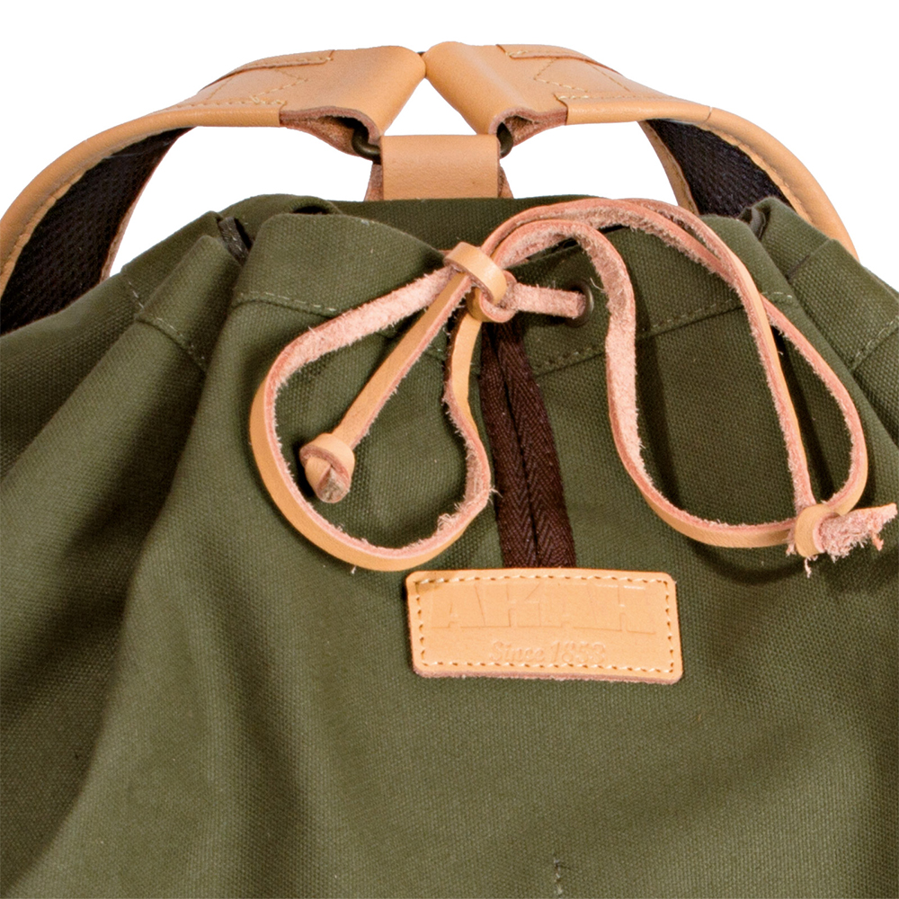 AKAH_61300000_Traditioneller_Gebirgsrucksack_CANVAS-GREEN_33L_55x65cm_900g_Baumwolle_Leder_www.bayerwald-jagdcenter.de_0.jpg