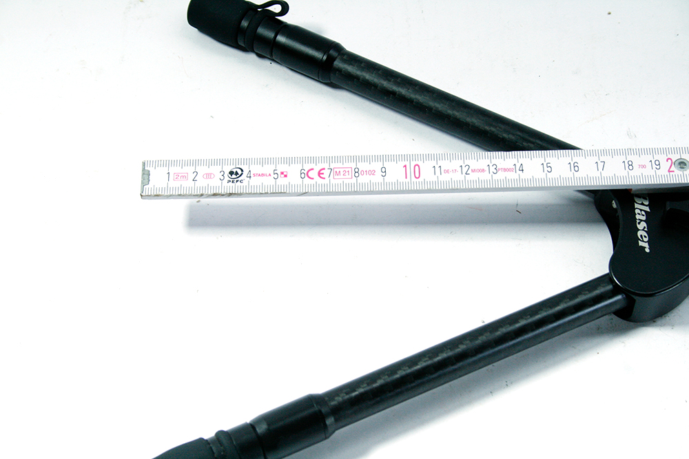 BLASER_80401841_CARBON-BIPOD_Repetierbuchse_R8_Vorderschaftabschluss_www.bayerwald-jagdcenter.de_00.jpg