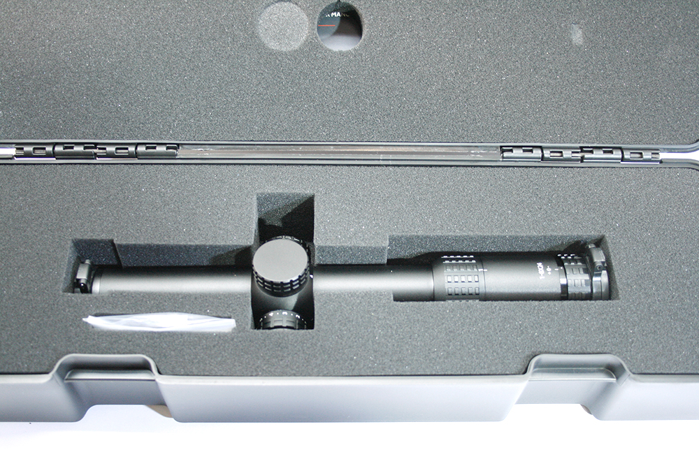 FALKE_FAL32-0025_Zielfernrohr_1-8x24_Beleuchtet_SAS-Absehen_SpeedAimingSight_34mm_Mittelrohr_www.bayerwald-jagdcenter.de_0.jpg