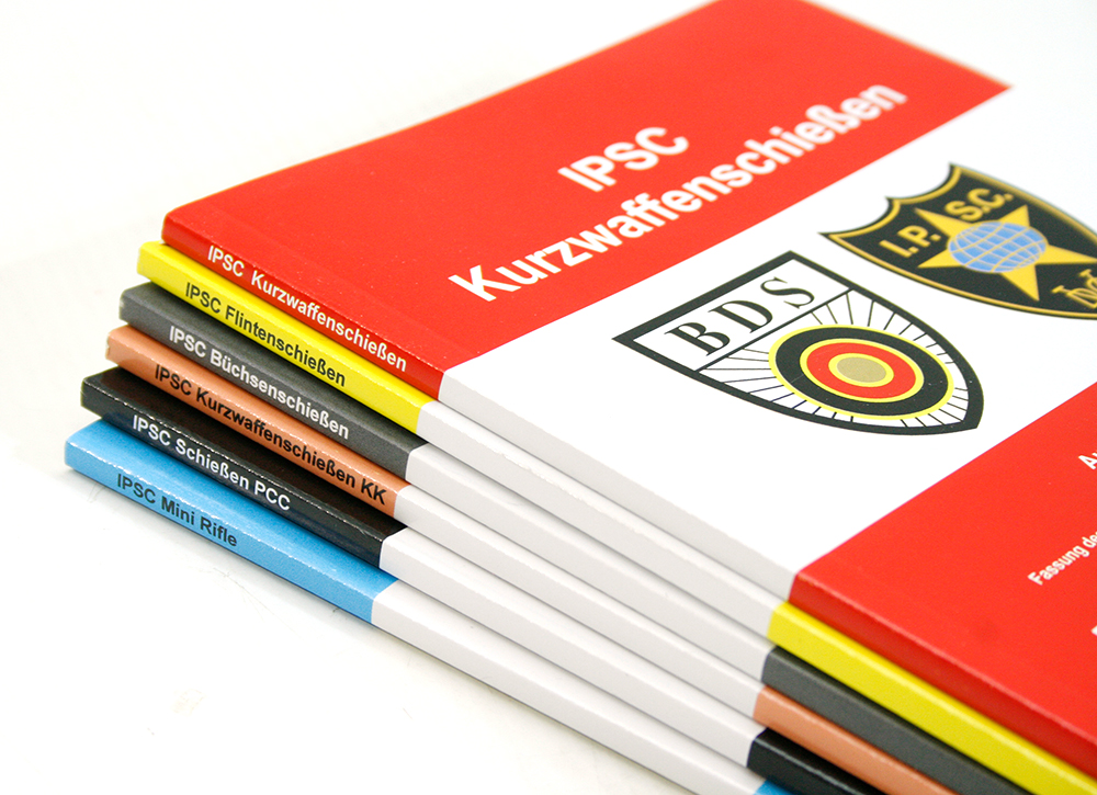 IPSC_BDS_Regelwerk_6-DISZIPLINEN_HG-PCC-SG-KK-RIFLE_DIN-A5_www.bayerwald-jagdcenter.de_0.jpg