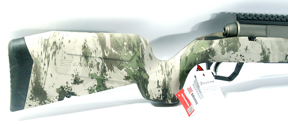 SAVAGE_08652295_AXIS-2-PRO_Woodland_CAMO_LEFTHAND_LH_.308Win_20Zoll_5-8x24UNF_www.bayerwald-jagdcenter.de_0.jpg