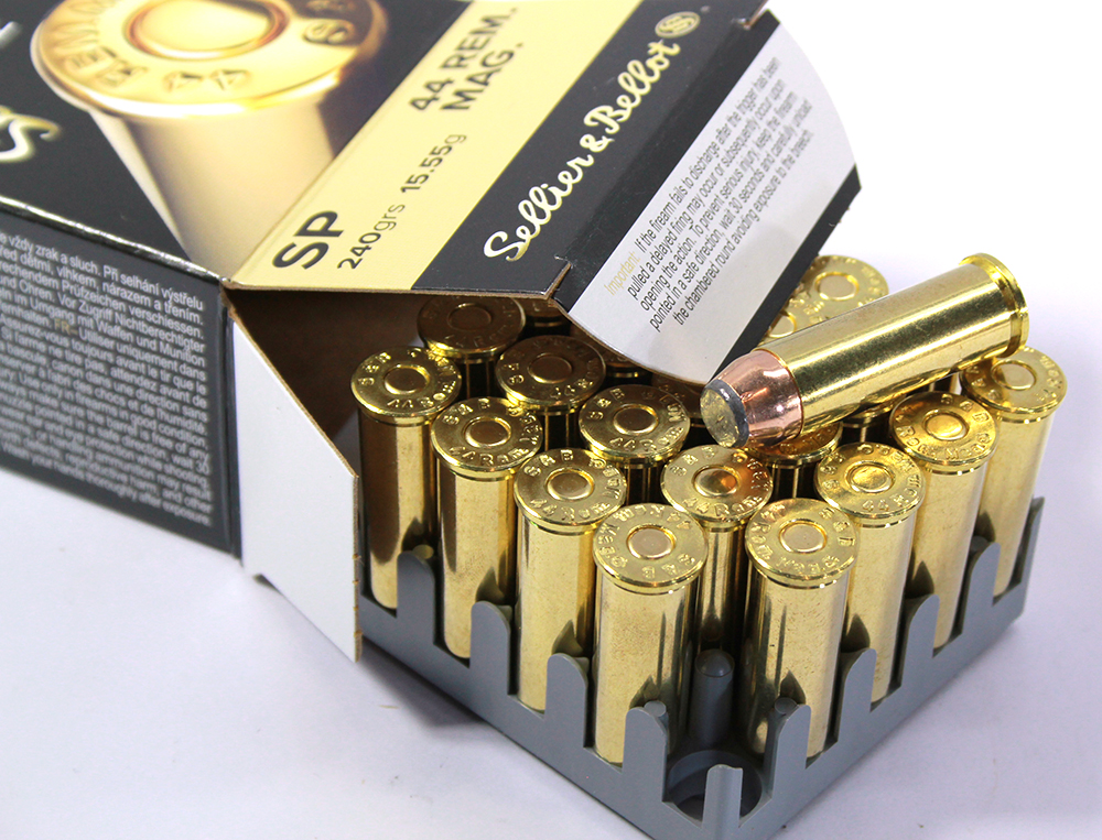 SuB_117721_Sellier-Bellot_50-Schuss_Kurzwaffenmunition_.44-REM-MAG_240gr_15.6g_44er_www.bayerwald-jagdcenter.de_0.jpg
